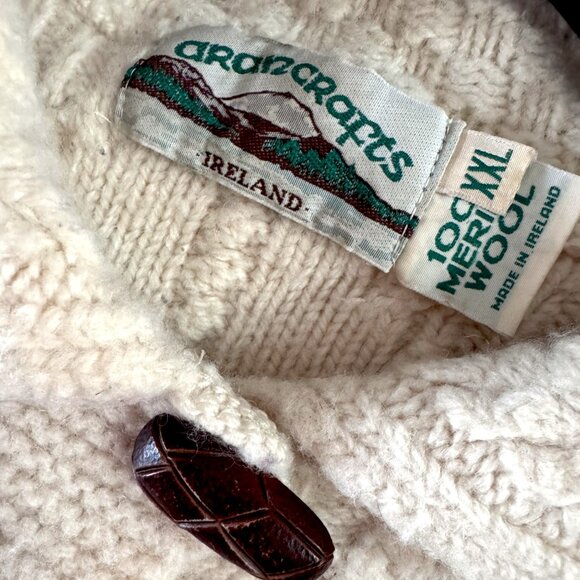 Aran Crafts Ireland Merino Wool Cardigan Coat XL Cream Cable Knit Toggle Button - Picture 3 of 4